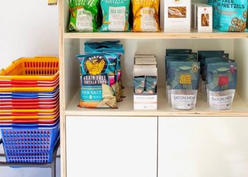 Pop Up Grocer is a traveling grocery store only stocks its shelves with cool, emerging food brands— here are 13 that were featured in its NYC pop-up