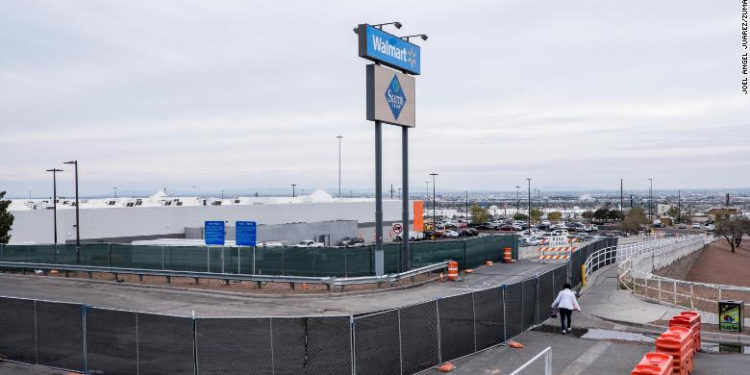 El Walmart de El Paso reabre tres meses después del tiroteo: residentes y empleados sanan tras el horror