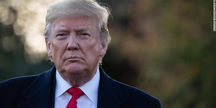 Trump acude a centro médico para realizar ‘parte’ de su examen físico anual