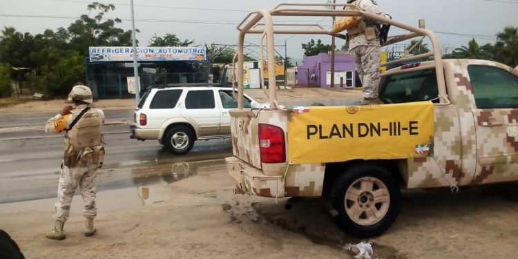 Despliegan unidades del Ejército mexicano por fuertes lluvias en Baja California Sur y Sinaloa