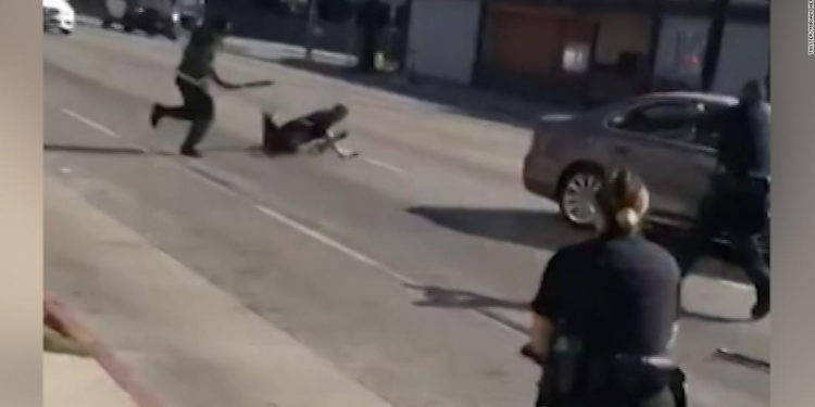 Un sospechoso de robo con machete fue baleado y asesinado en Hollywood, según la policía