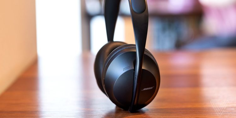 Estaods Unidos: Bose’s Noise Cancelling 700 wireless headphones are $50 off at several retailers