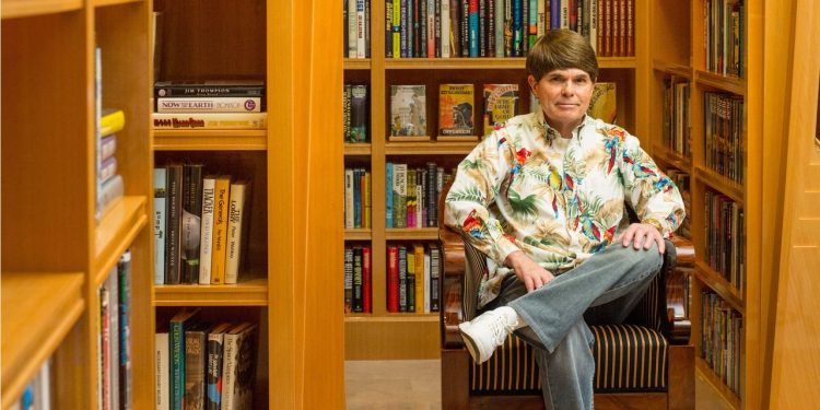 AMAZON Publishes Books by Top Authors, and Rivals