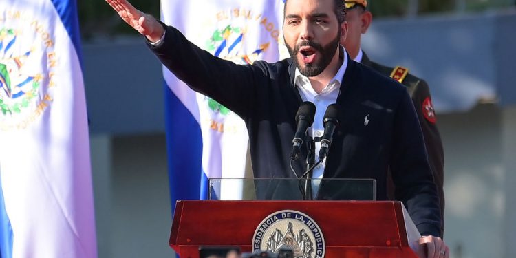 Convocan a manifestaciones tras irrupción del presidente Bukele en Asamblea Legislativa