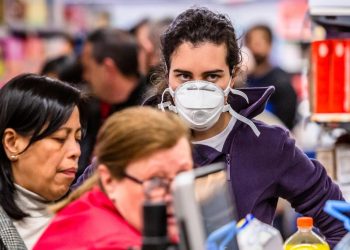 El Gobierno limitará la libre circulación, tras predecir un agravamiento la próxima semana