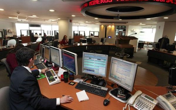 Bolsa de Colombia se recupera, pero acción de Avianca sigue a la baja