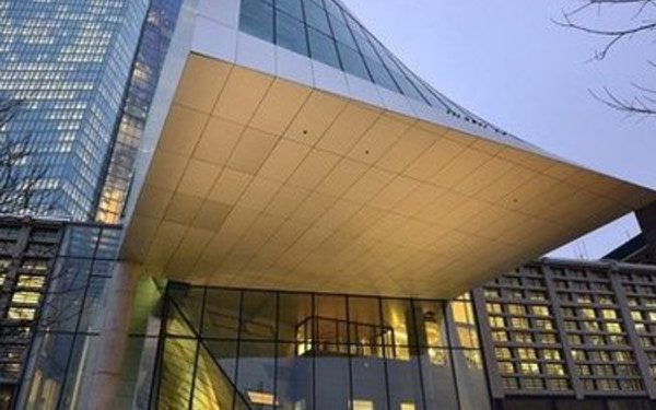El BCE lanza un programa de compras de 750 000 millones de euros por el coronavirus