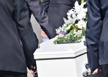 Cadáveres cuya causa de defunción sea coronavirus no podrán ser velados con féretro abierto en Ecuador | Ecuador | Noticias