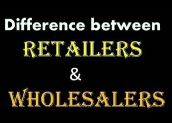 Retailers vs Wholesalers   ( MBA COURSE ) IN HINDI