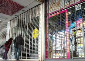 comercios minoristas cerrados