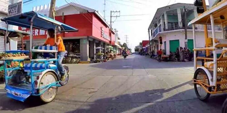Tricicleros hacen “su agosto” – Diario de Chiapas