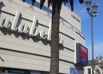 Falabella sale de Argentina