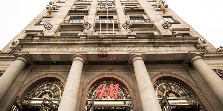 H&M