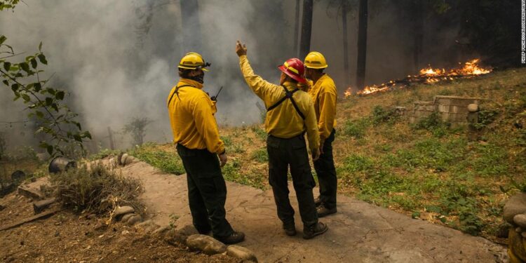 Oregon fires: Oregon authorities battle conspiracy theories as firefighters fight the flames