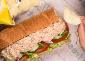 Subway tuna sandwiches and wraps contain no actual tuna, lawsuit claims