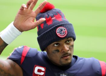 Deshaun Watson has asked Houston Texans to trade him, sources say