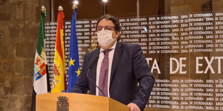 Reabren centros comerciales y hoteles en España