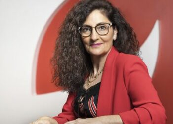 Eroski designa a Rosa Carabel como su nueva directora general