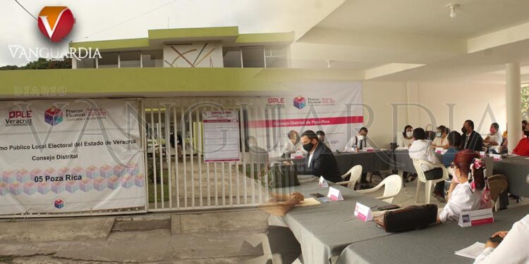 Entrevistas para conformar consejo municipal del OPLE
