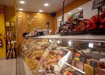 «Guerra de precios» impulsada por Aldi y Lidl sigue creciendo