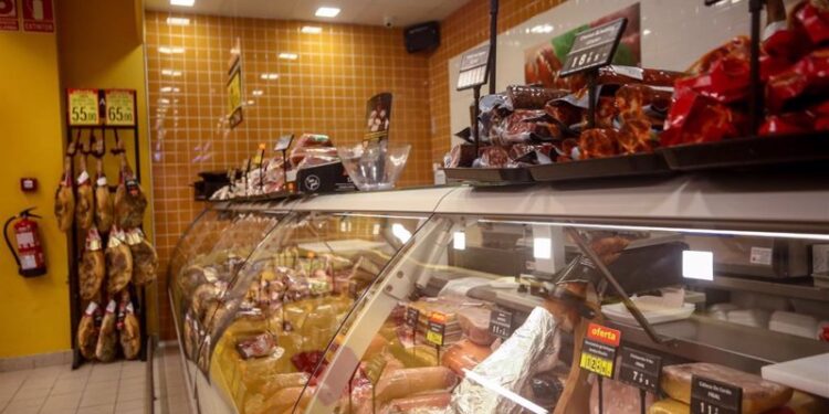 «Guerra de precios» impulsada por Aldi y Lidl sigue creciendo