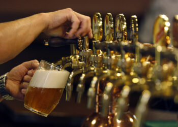 Cae el consumo de cerveza