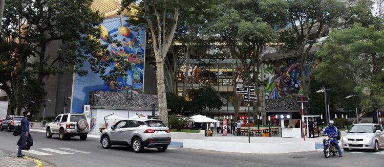 Comercios y restaurantes