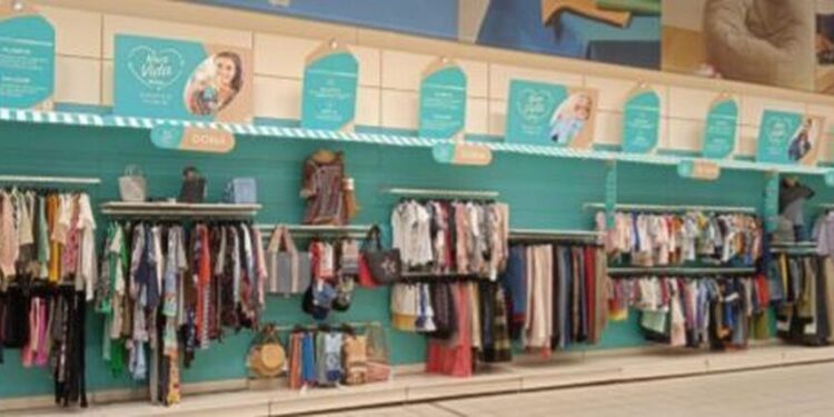 España: Alcampo extiende su venta de ropa de segunda mano