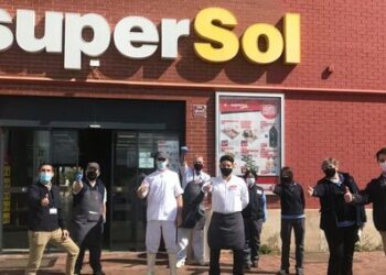 España: Carrefour vende a varias cadenas regionales decenas de Supersol recién adquiridos