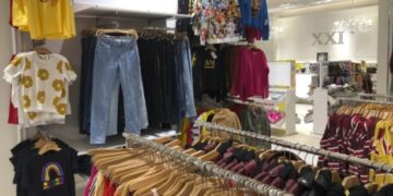 Forever 21 inaugura de su primer outlet en México