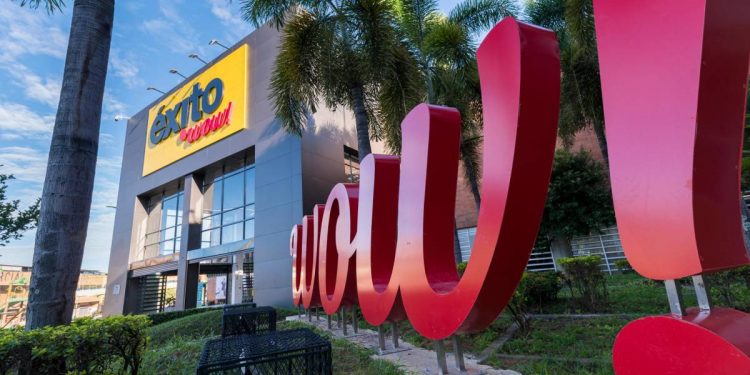 Grupo Éxito elevó sus ingresos un 7,5% en el 2021