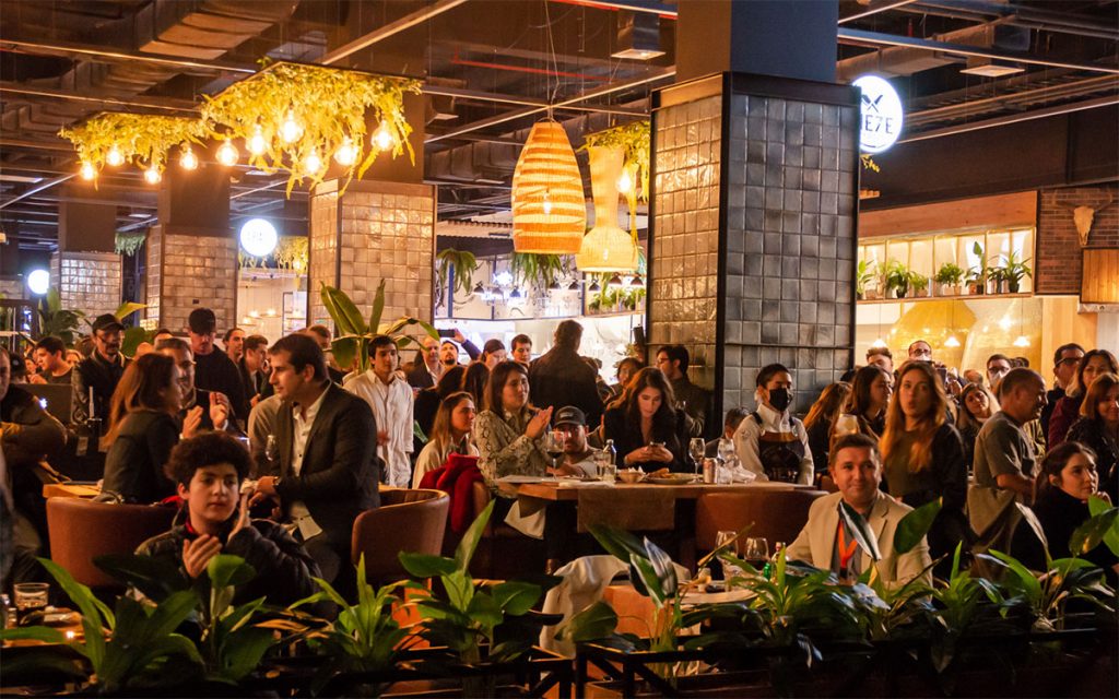 Falabella Inmobiliario abre espectacular espacio gastronómico en Chile