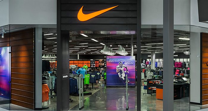 Nike elevó sus ingresos anuales pese a salida de Rusia y caída en China
