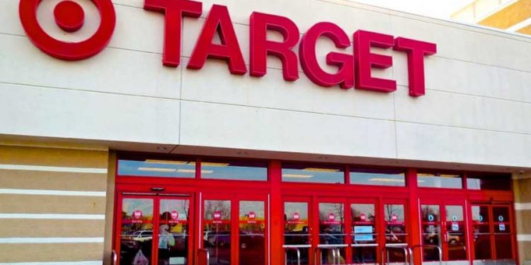 Target advierte que sus ganancias se verán afectadas  en el intento de reducir inventario