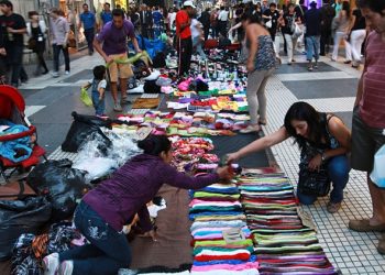 Argentina: La venta ilegal en las calles de Buenos Aires sube un 3,9 % en agosto
