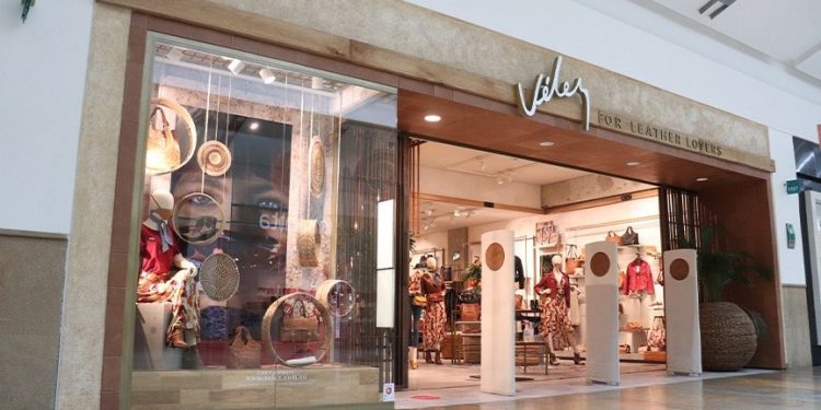 Vélez se expande con una nueva tienda en Colombia