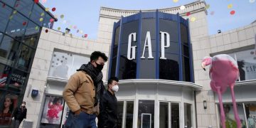 Gap vende su negocio en China a comerciante electrónico local