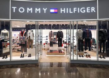 Tommy Hilfiger inaugura su primera tienda insignia en Latinoamérica