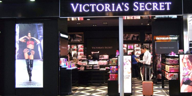 Victoria’s Secret apuesta por el travel retail con una imponente tienda en el aeropuerto de Bogotá