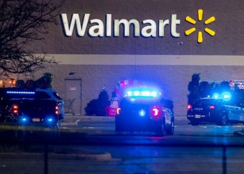 Gerente de Walmart desata tiroteo y mata al menos siete personas en EE.UU.