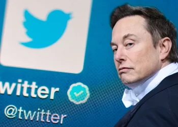 Elon Musk revela fecha en la que tuits pasarán a tener 4.000 caracteres