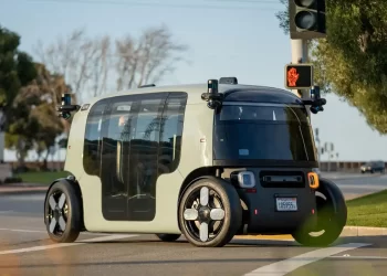 Taxi sin conductor de Amazon ya circula por las calles y lleva pasajeros