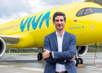 Renuncia presidente de Viva Air en medio de incertidumbre por futuro de la aerolínea