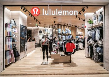 Las perspectivas de Lululemon impresionan en Wall St. en un momento en el que el yogawear está de moda