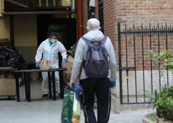 Casi la mitad de los españoles se sienten más empobrecidos por el alza de tipos y la inflación