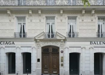 Balenciaga rediseña su sede parisina en la avenida George V