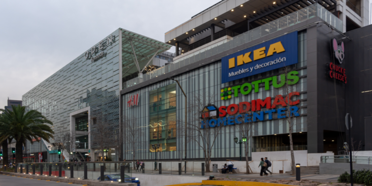 Parque Arauco completa la adquisición de Open Plaza Kennedy por US$173 millones del Grupo Falabella