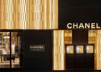 Chanel se suma a la crisis del lujo: caída del 4,3% en ventas y recorte del 30% en beneficio