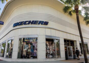 Skechers se expande con 15 nuevas tiendas en Argentina
