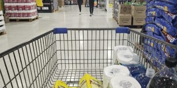 El dato que entusiasma al Gobierno, pero mantiene en alerta a los supermercados